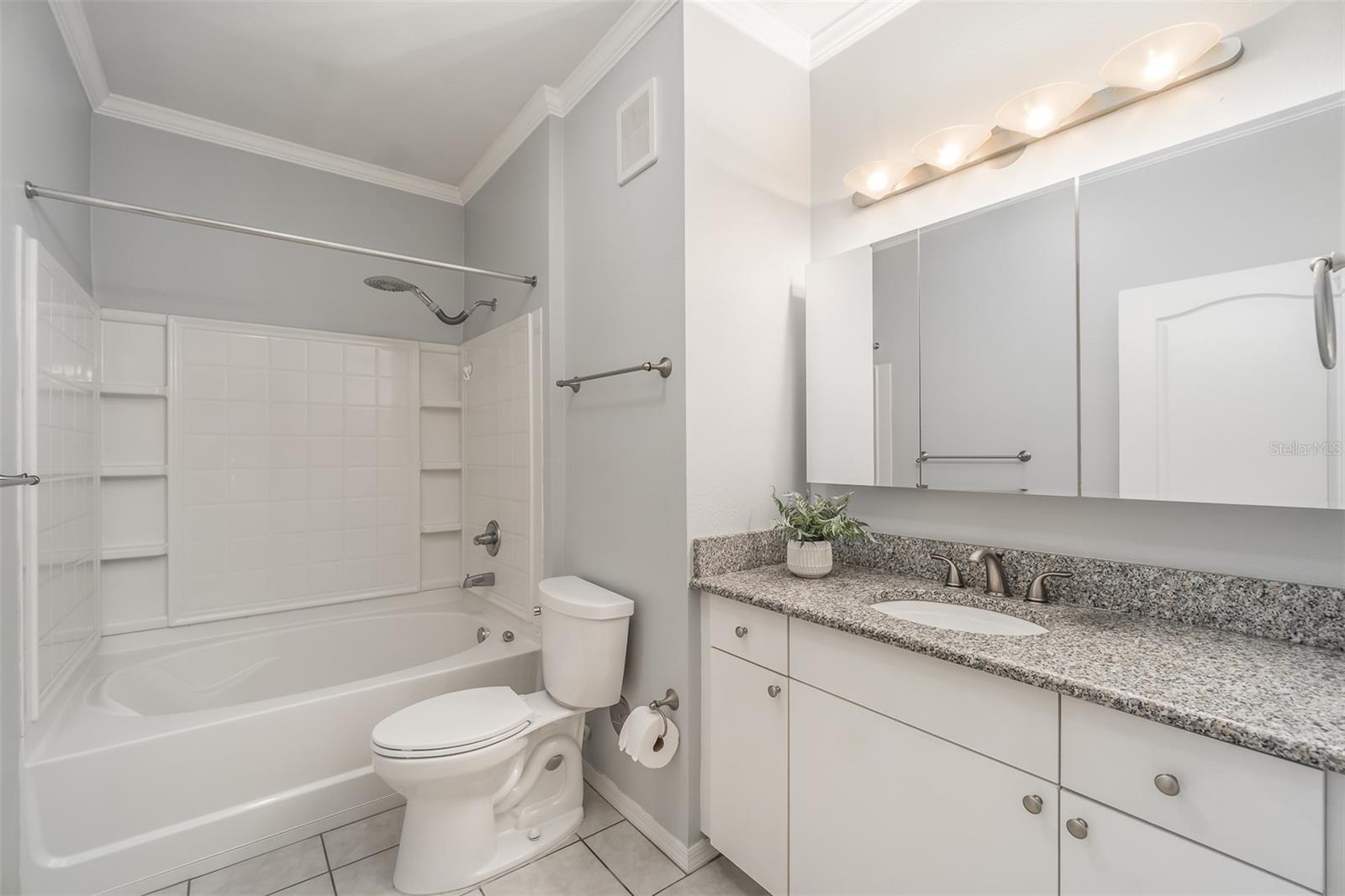 1600 VILLA CAPRI CIR #102