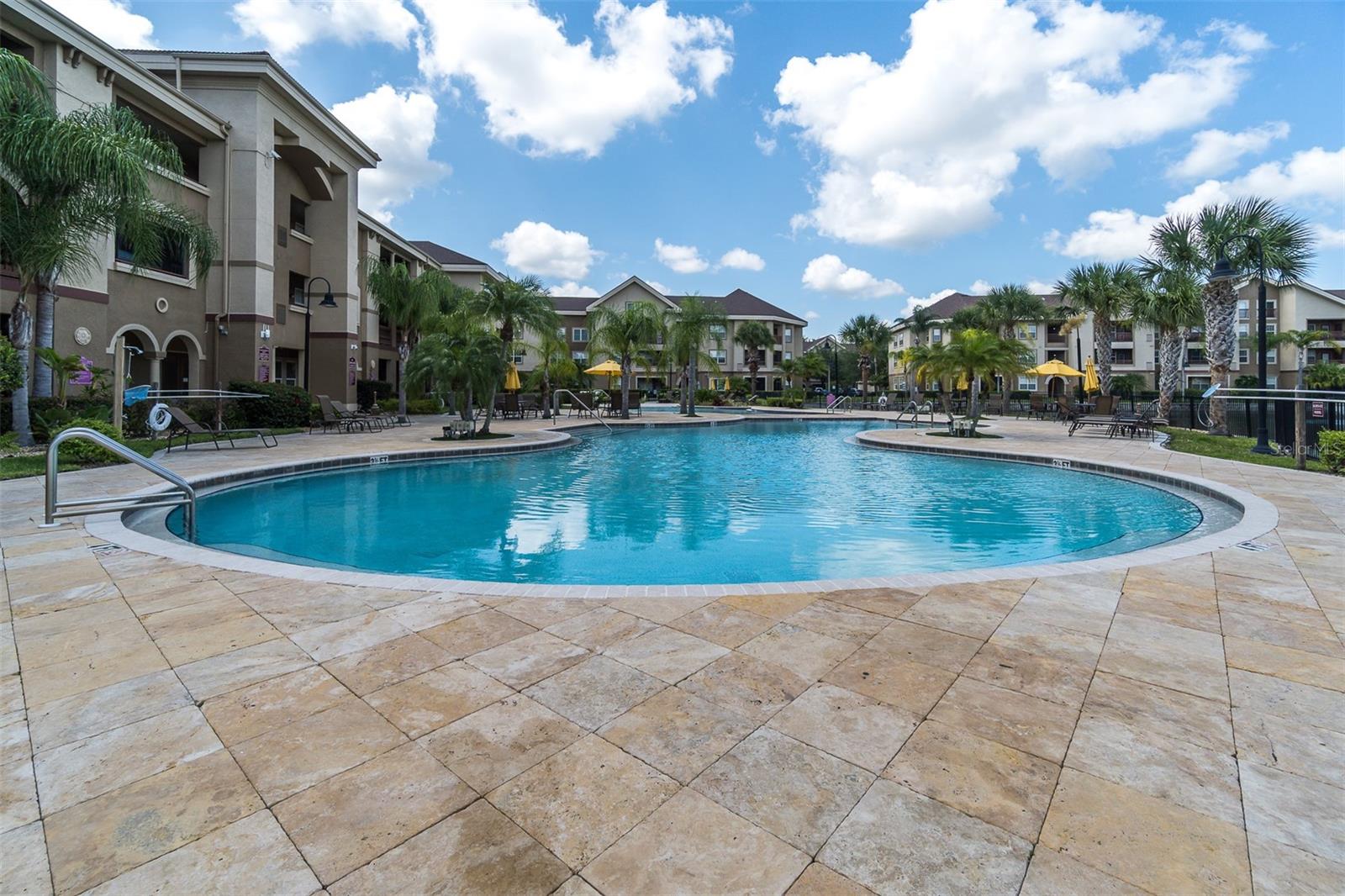 1600 VILLA CAPRI CIR #102