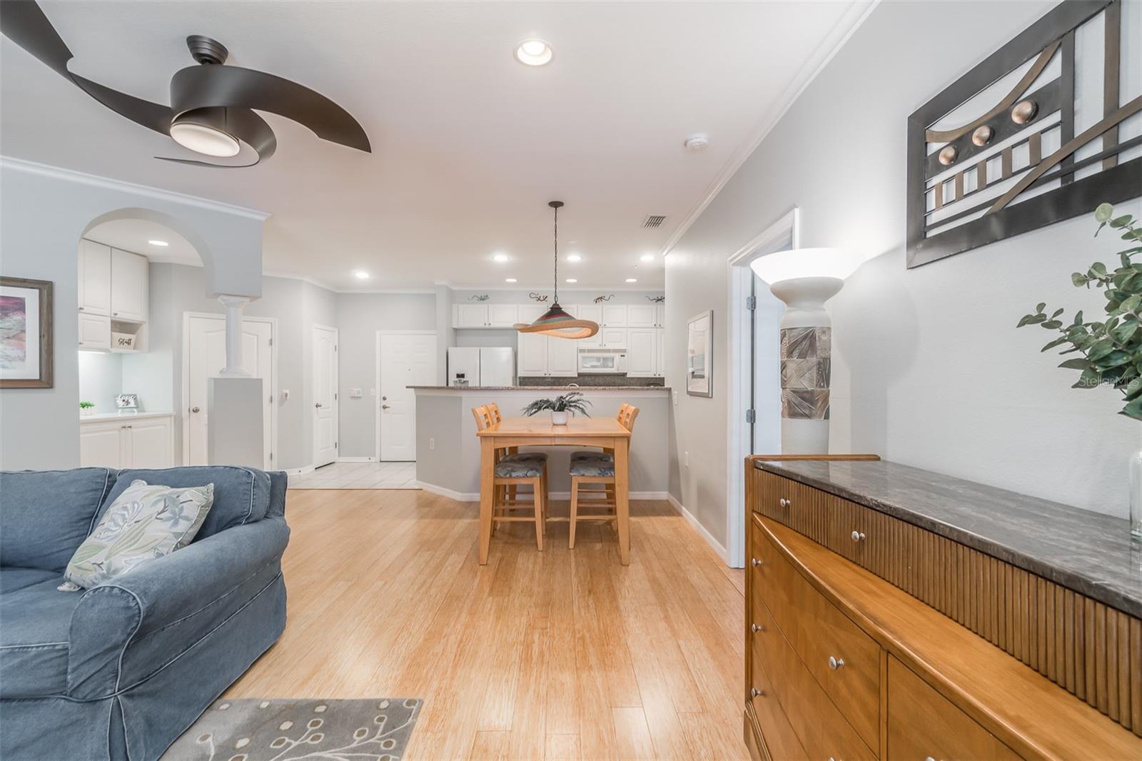 1600 VILLA CAPRI CIR #102