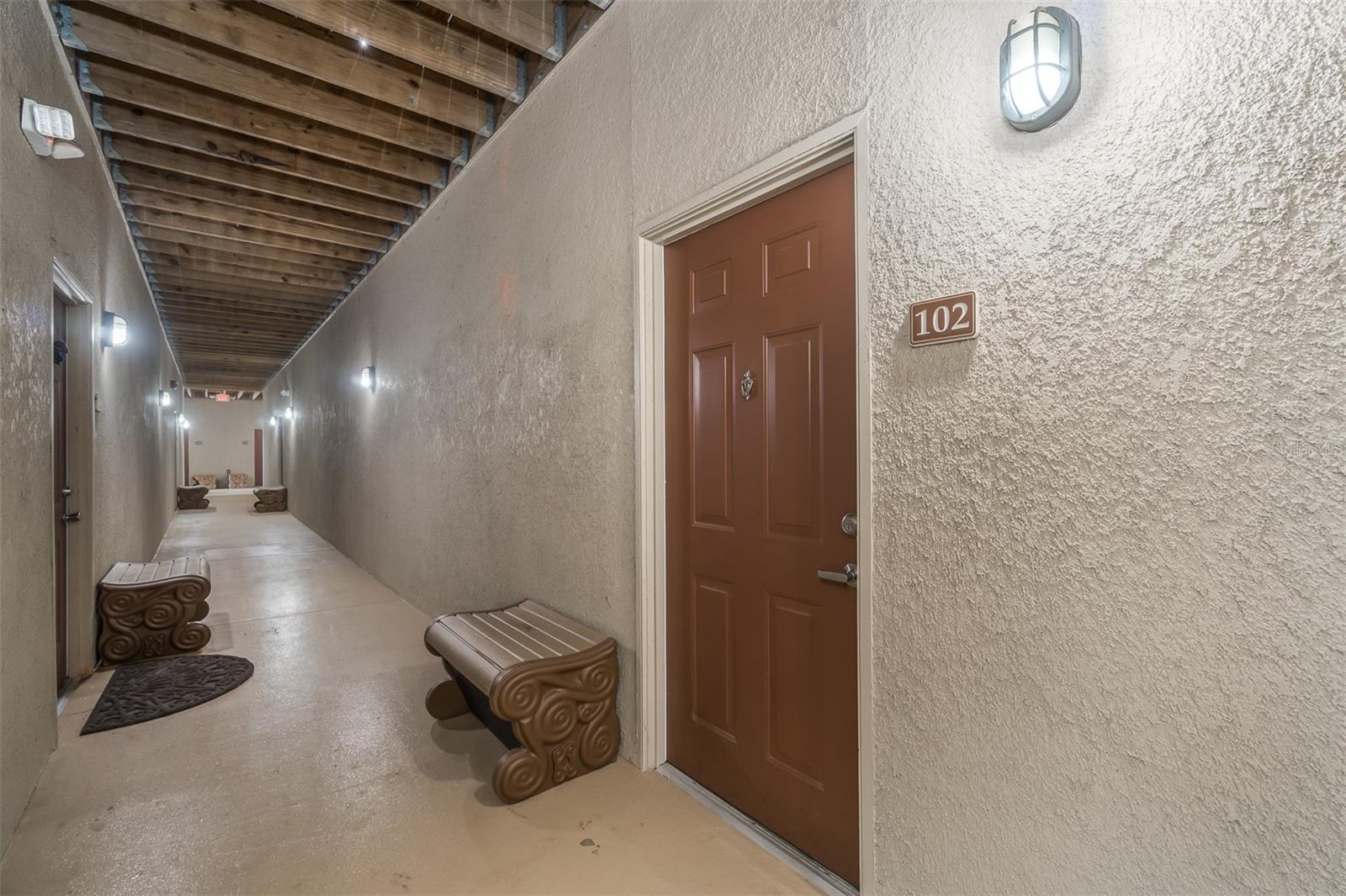 1600 VILLA CAPRI CIR #102