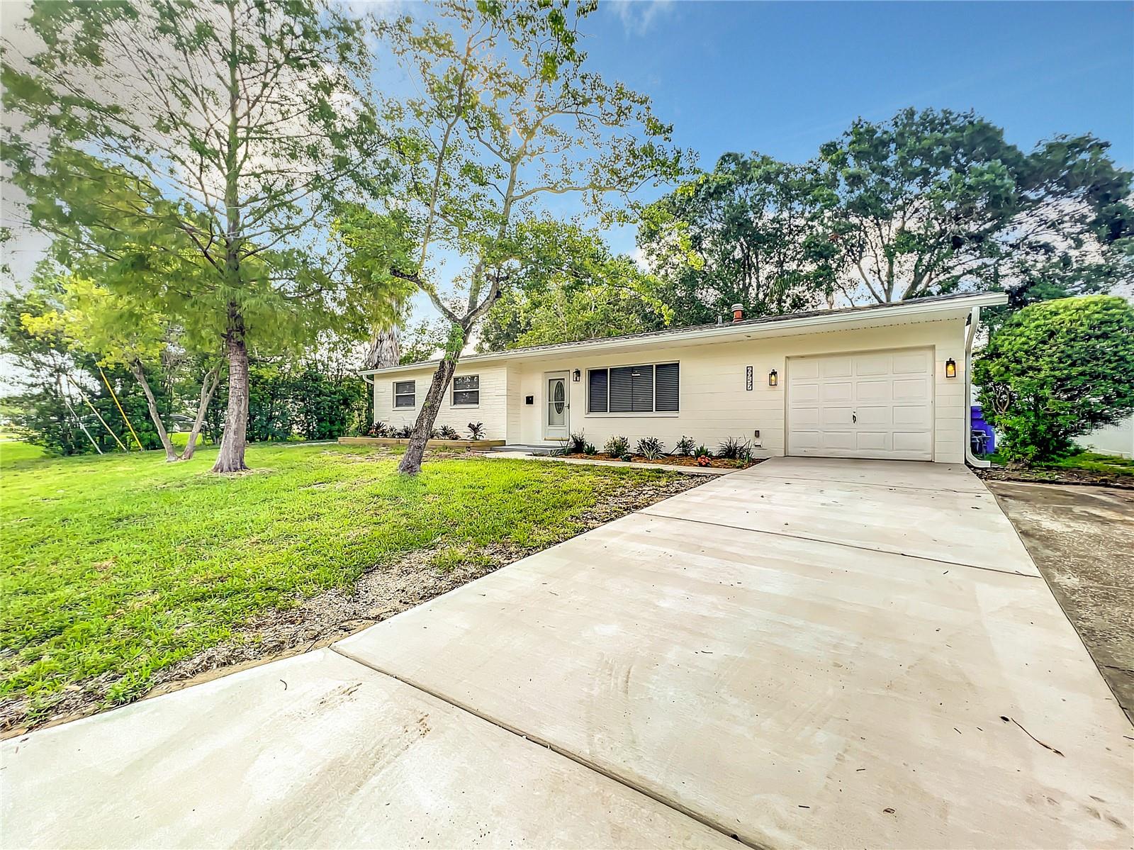 6957 GEORGE M LYNCH DR N
