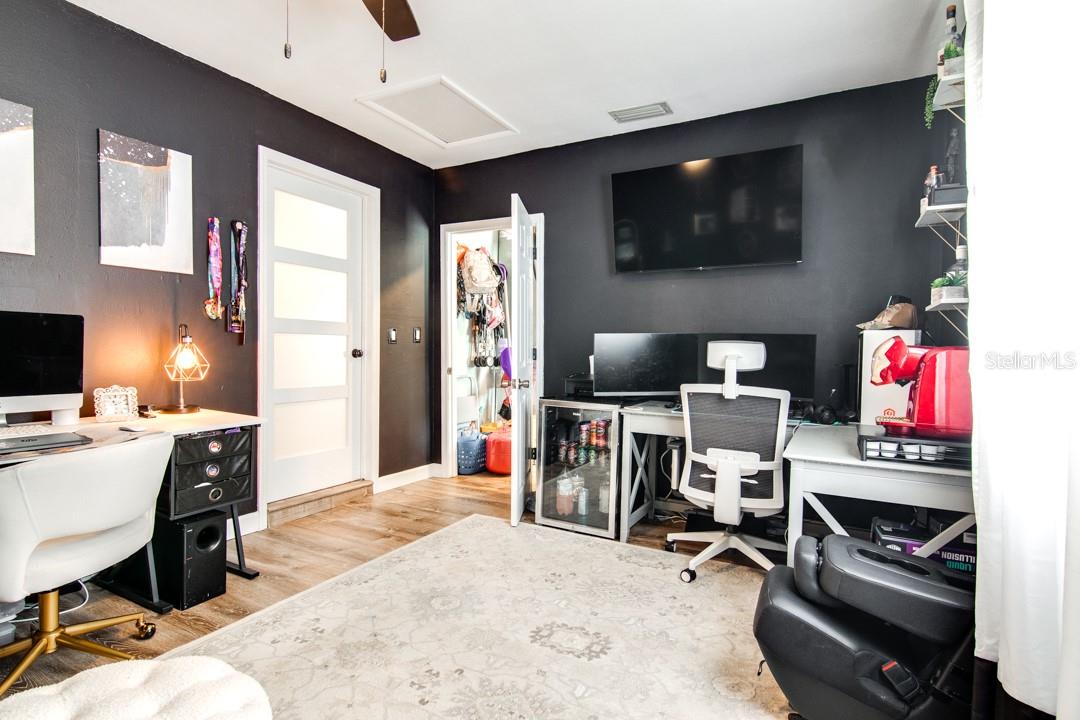 2230 MORNINGSIDE DR