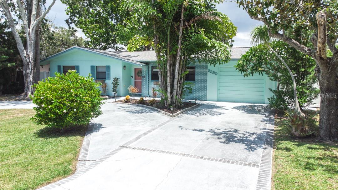 2230 MORNINGSIDE DR