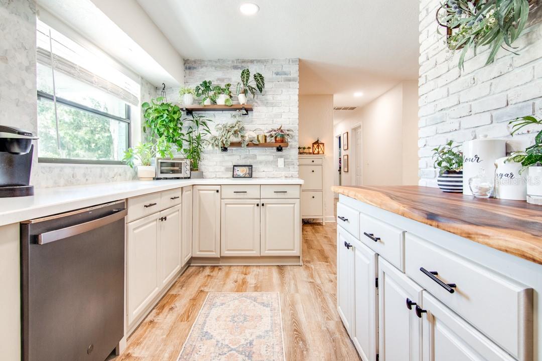 2230 MORNINGSIDE DR