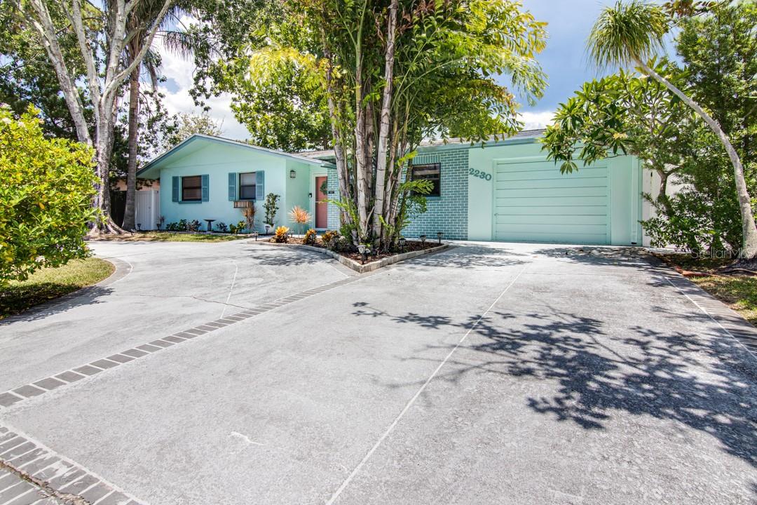 2230 MORNINGSIDE DR