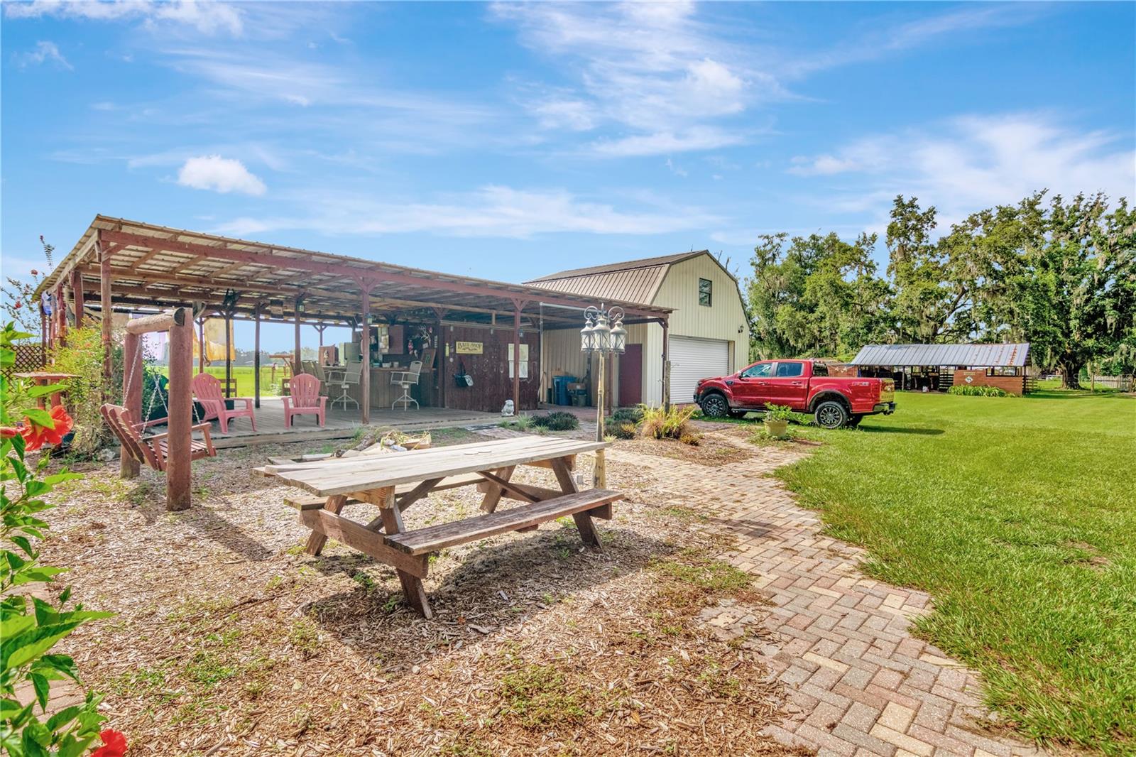 2901 LAWRENCE RD