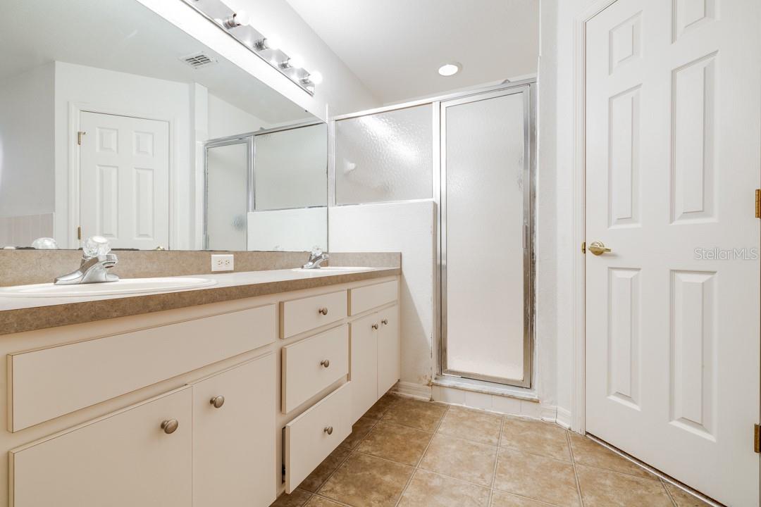 2800 OAK HAMMOCK LOOP
