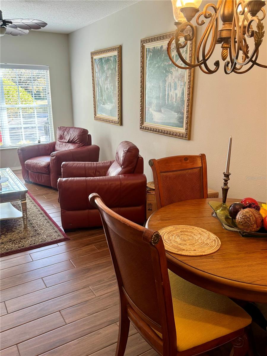 2377 LAKE WOODBERRY CIR