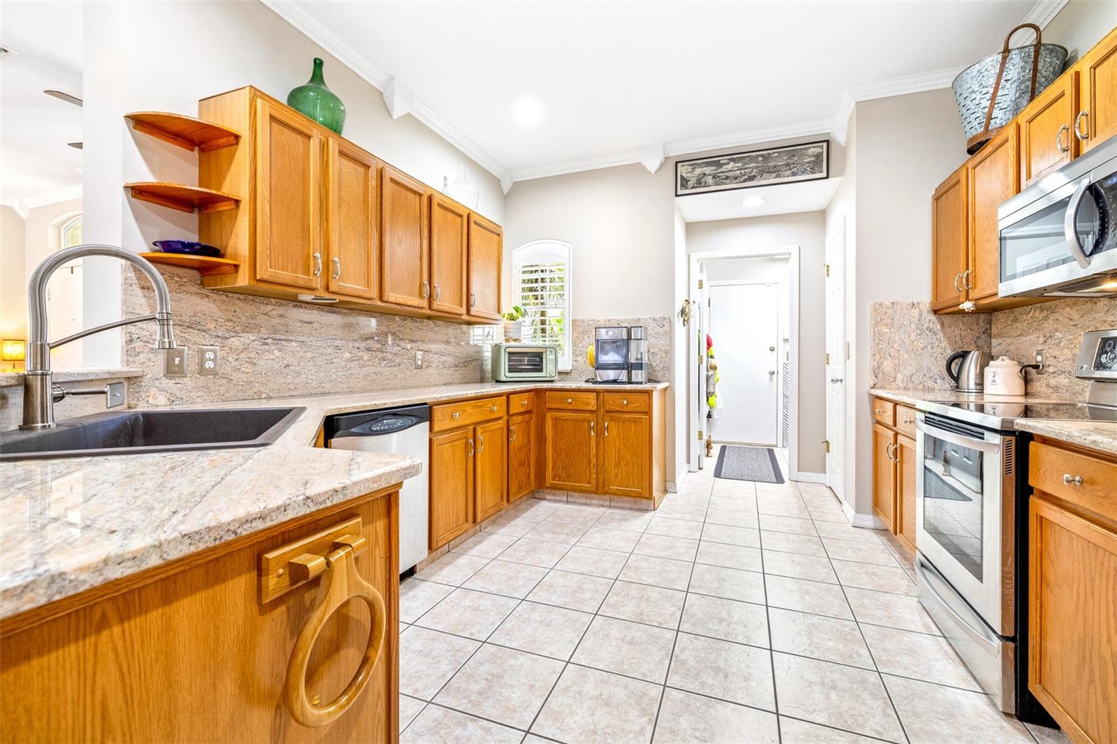 1606 HIDDEN MEADOW CT