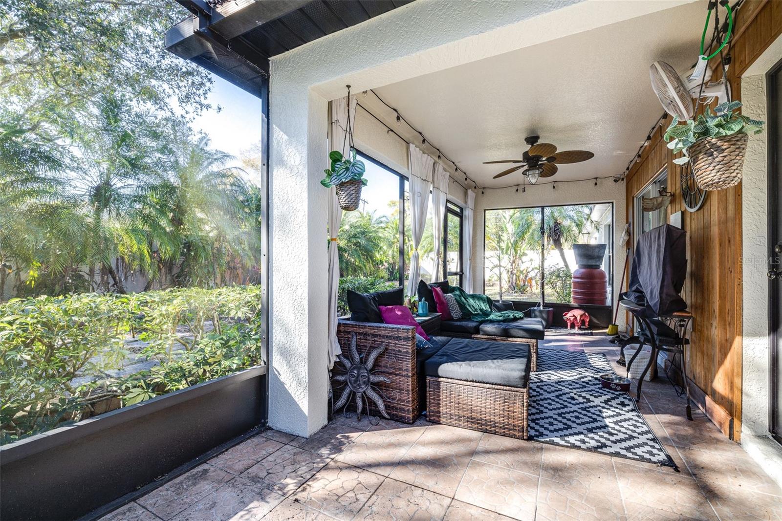 1606 HIDDEN MEADOW CT