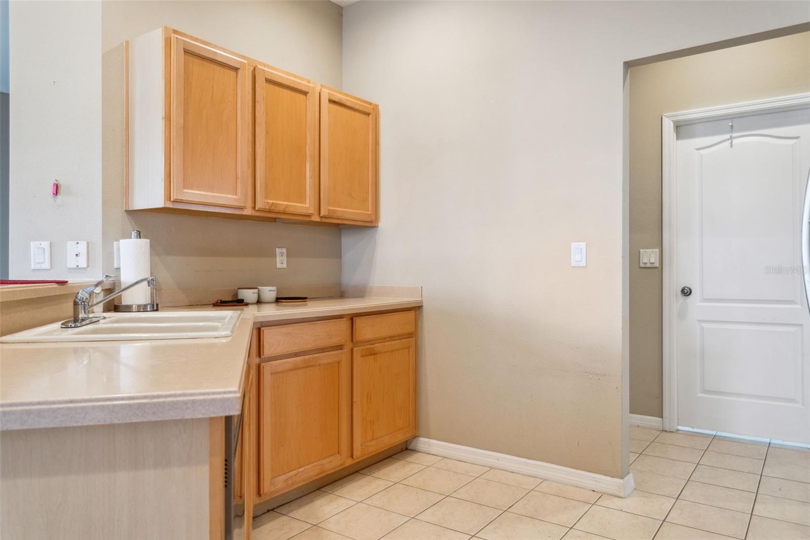 1548 MIRA LAGO CIR