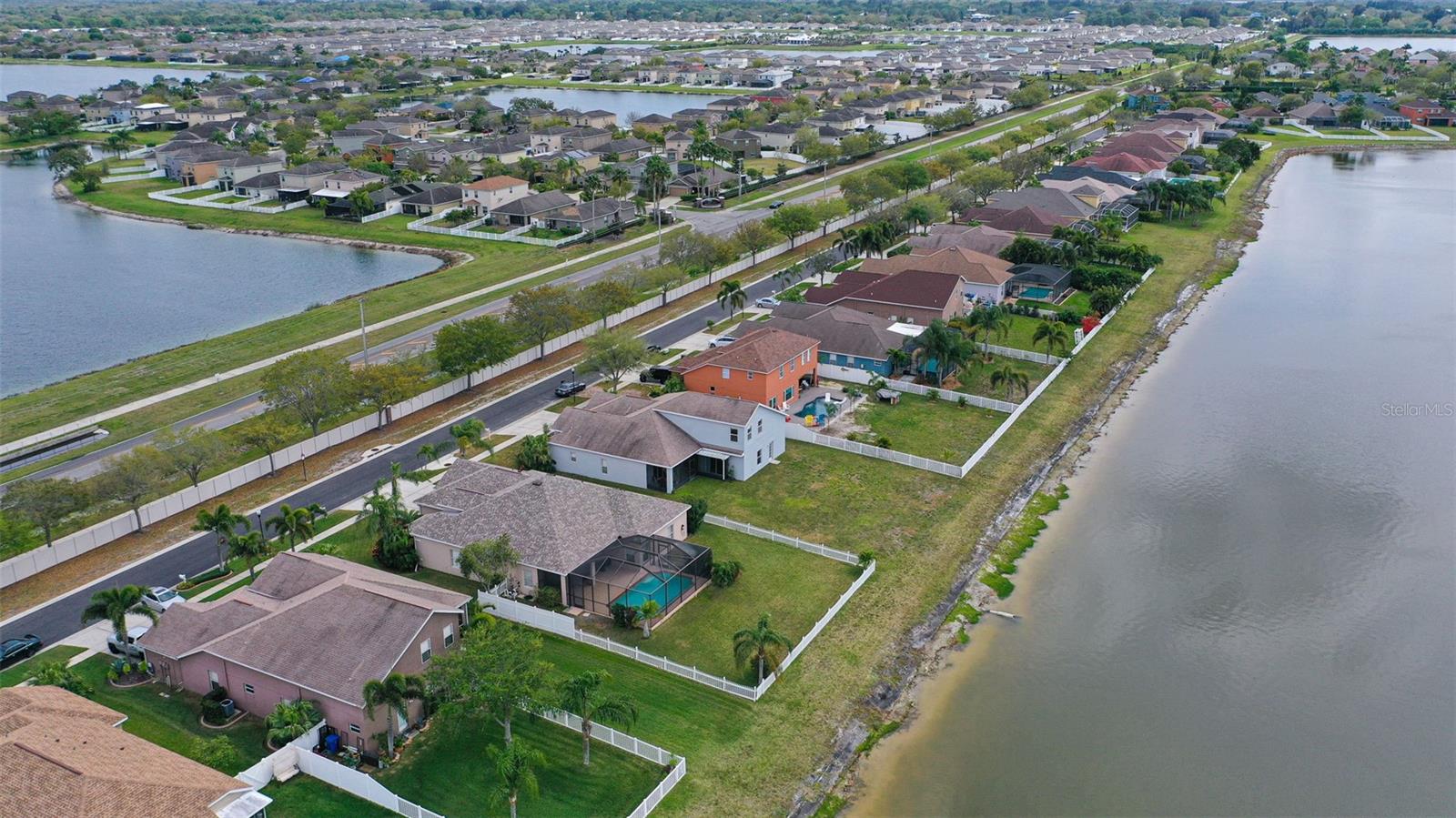 1548 MIRA LAGO CIR