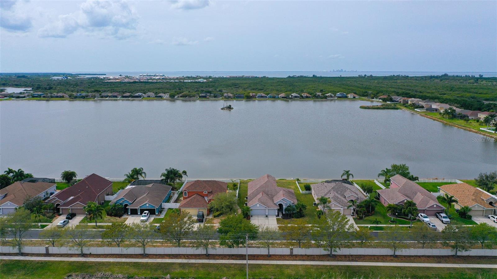 1548 MIRA LAGO CIR