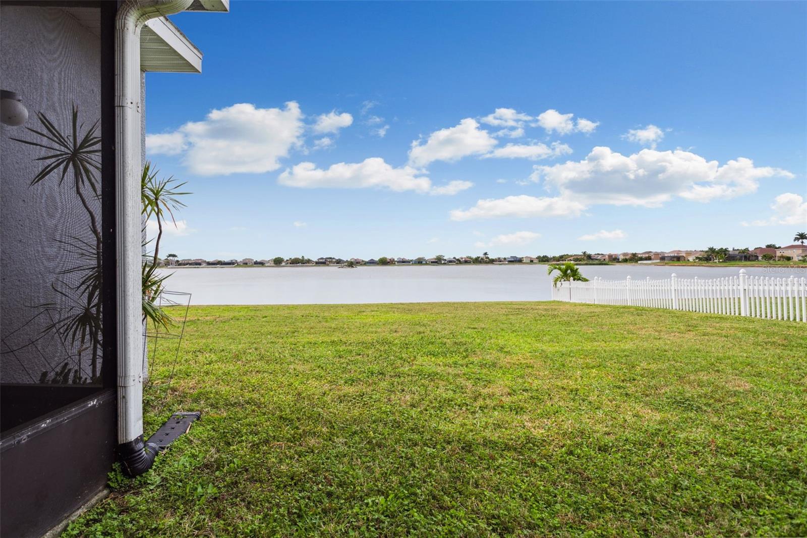 1548 MIRA LAGO CIR