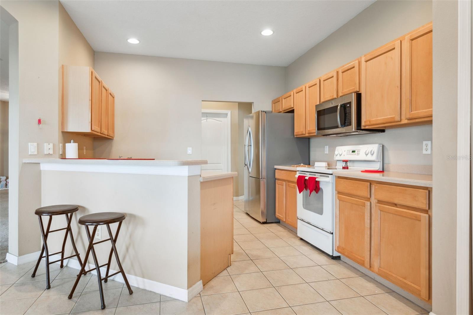 1548 MIRA LAGO CIR