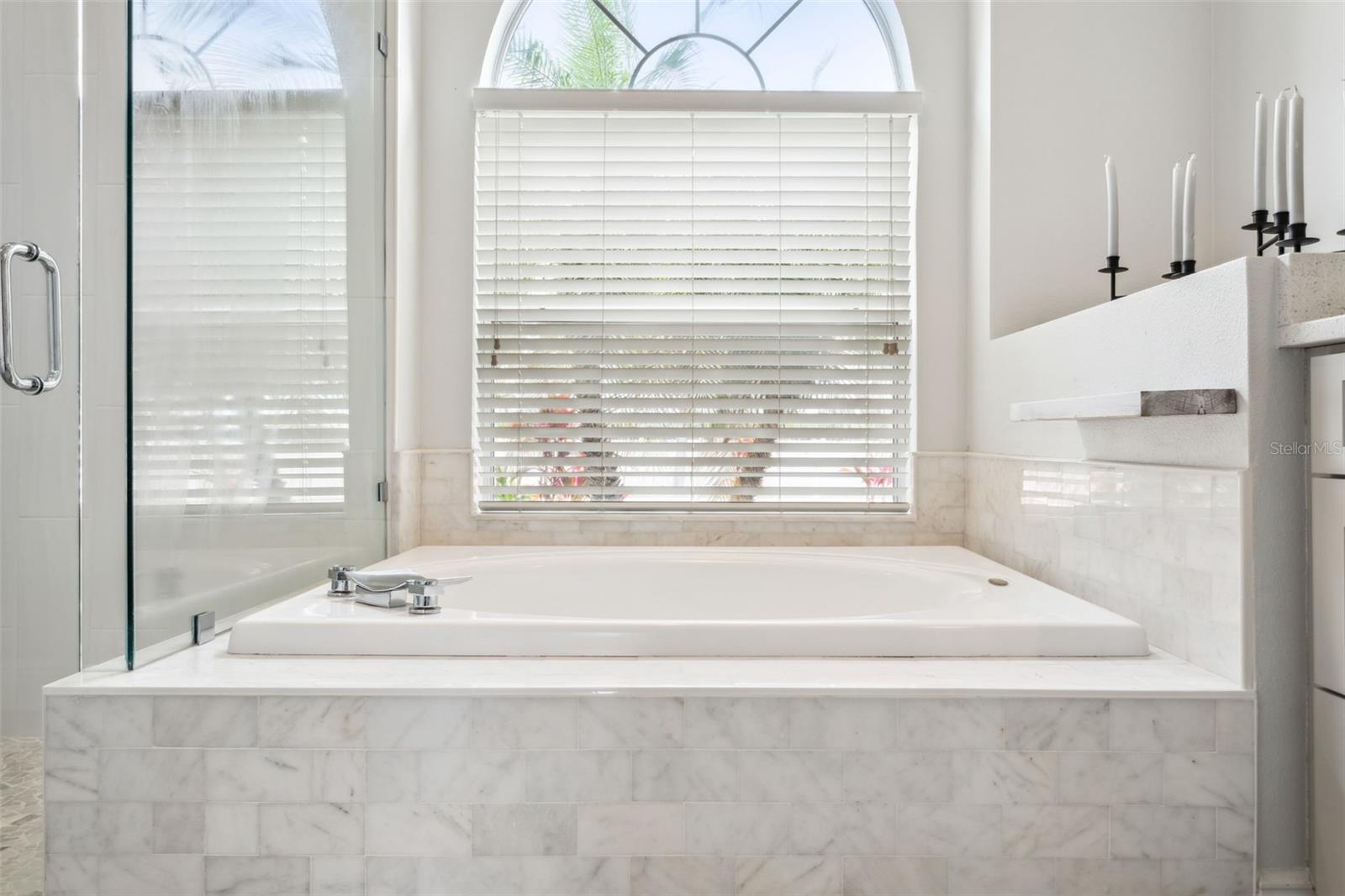 1548 MIRA LAGO CIR