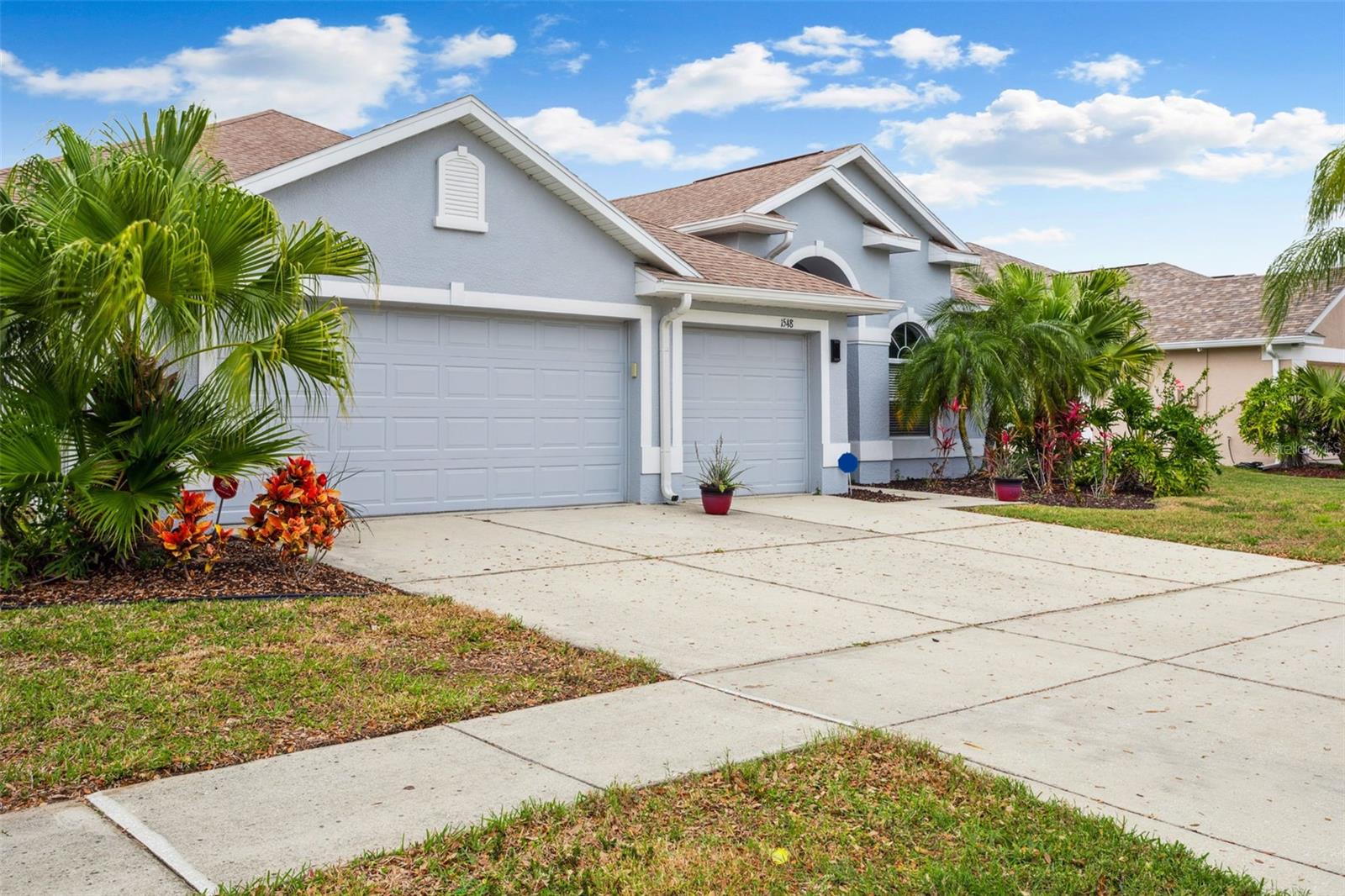 1548 MIRA LAGO CIR