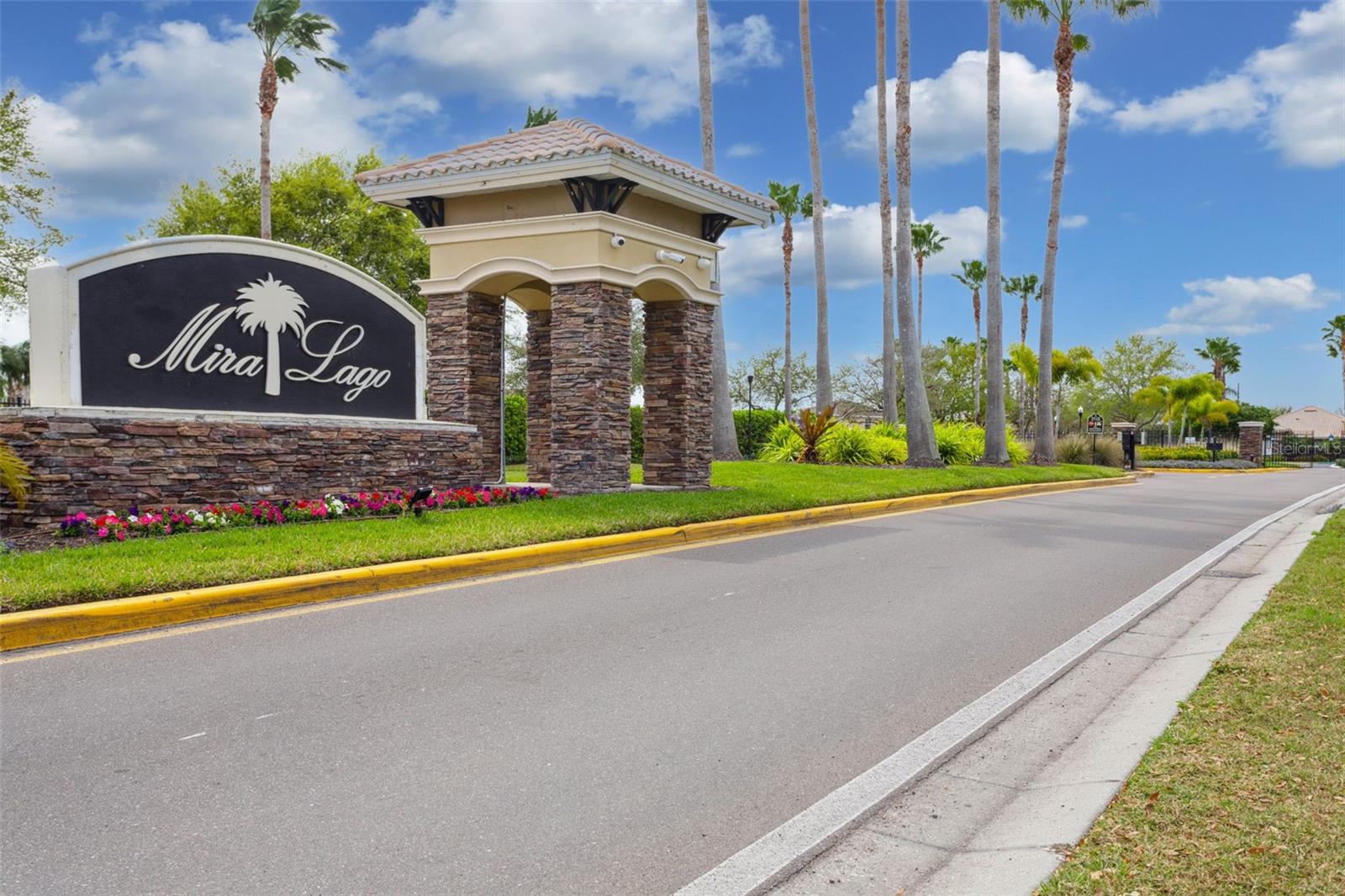 1548 MIRA LAGO CIR