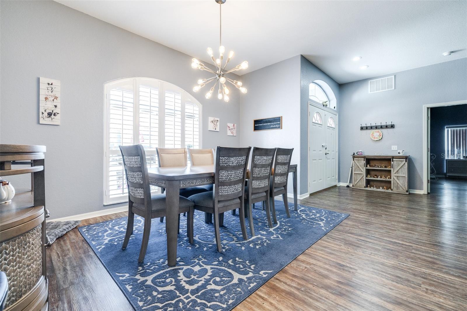 7619 CANTERBURY CIR