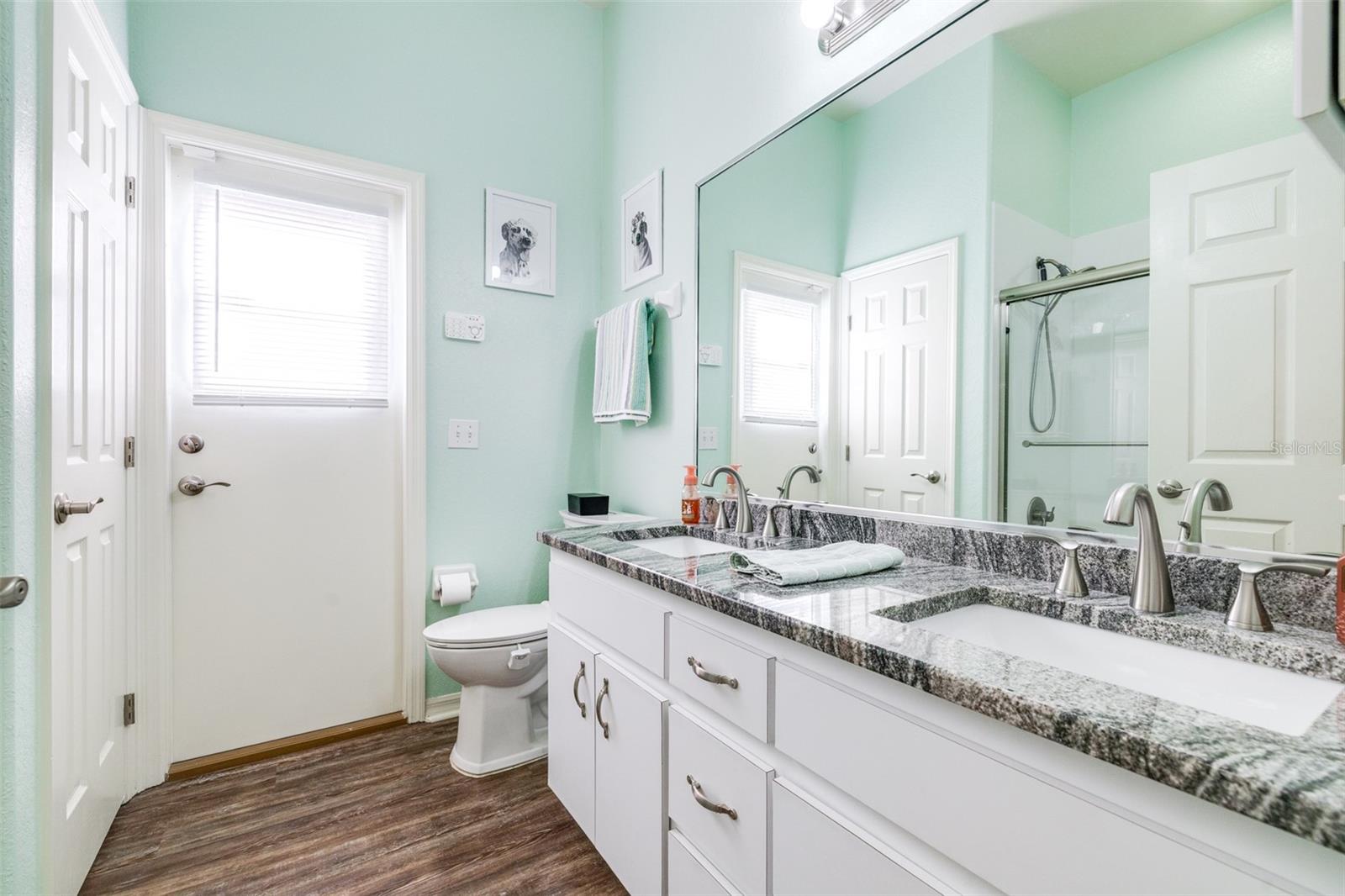 7619 CANTERBURY CIR