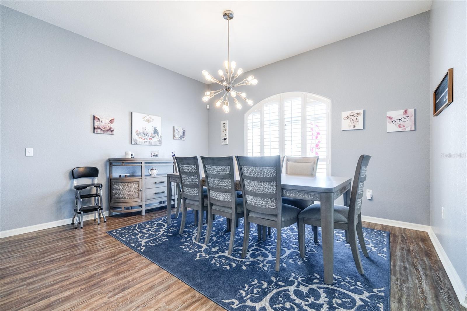 7619 CANTERBURY CIR