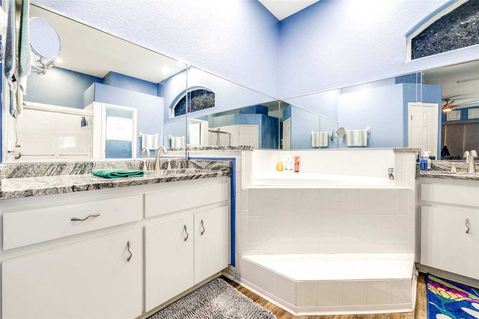 7619 CANTERBURY CIR