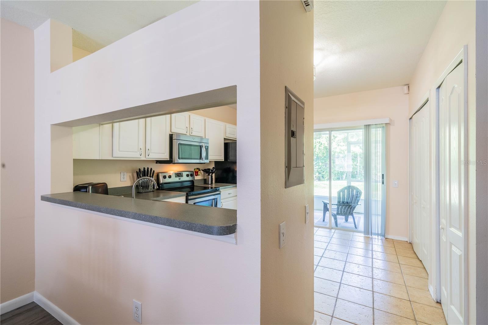 1129 KENNEWICK CT