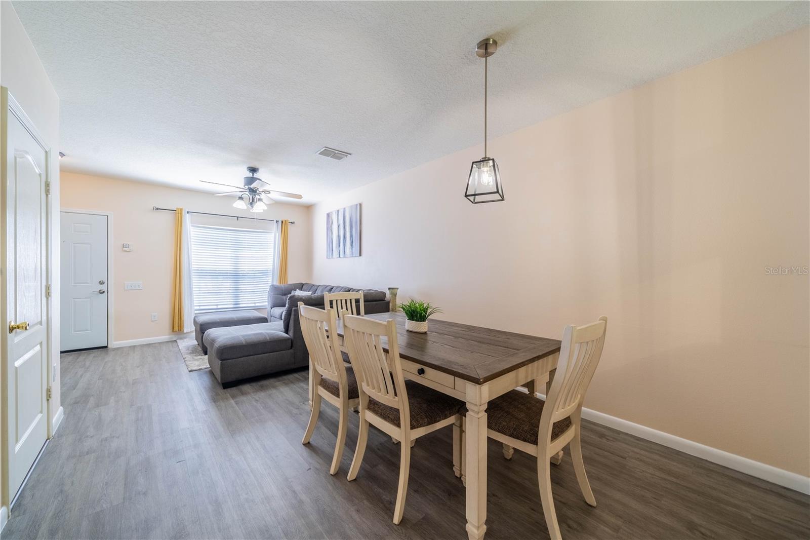 1129 KENNEWICK CT