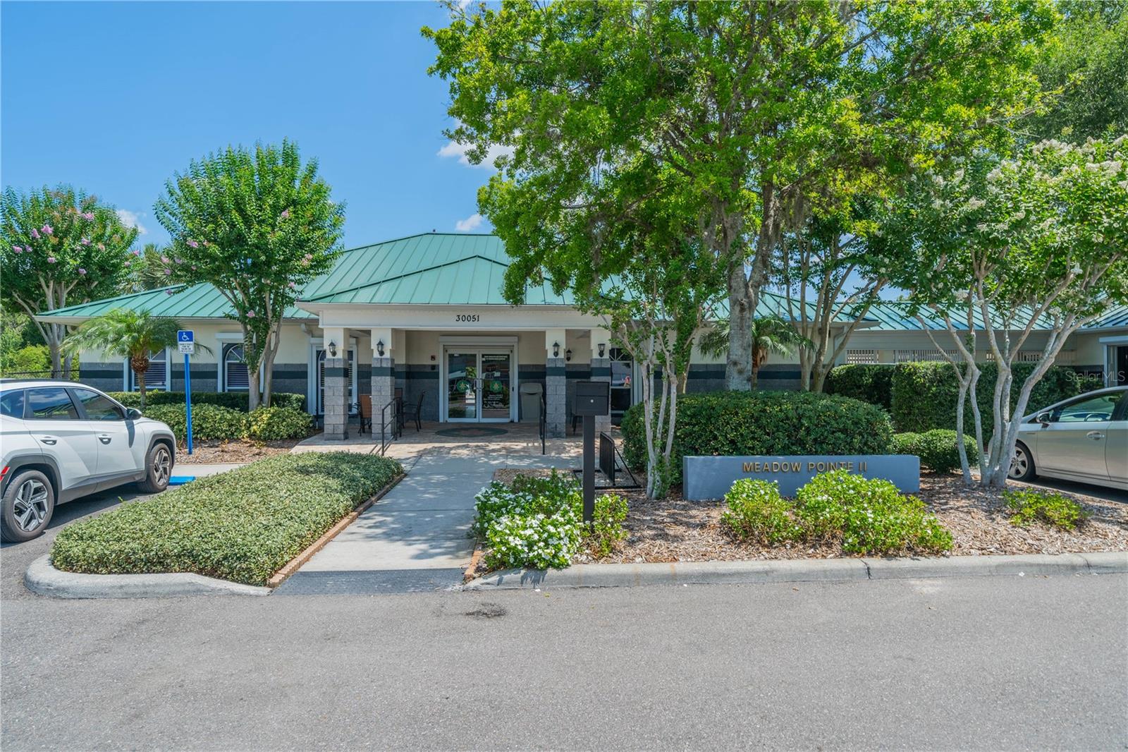 1129 KENNEWICK CT
