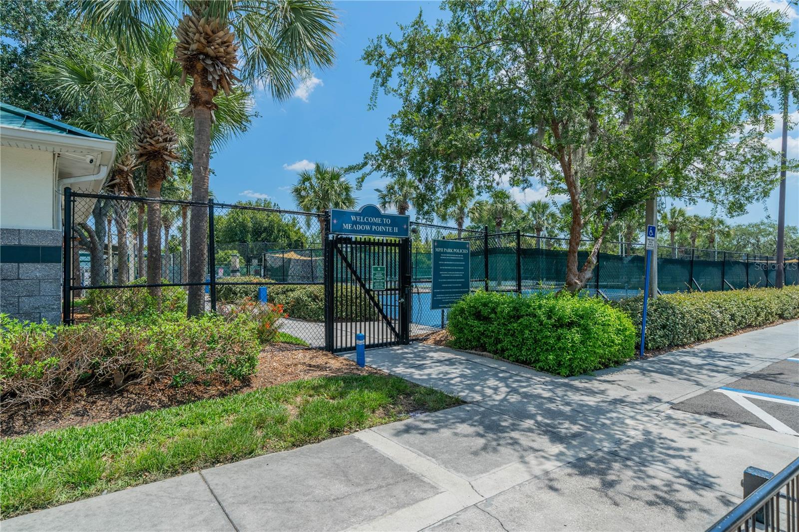 1129 KENNEWICK CT