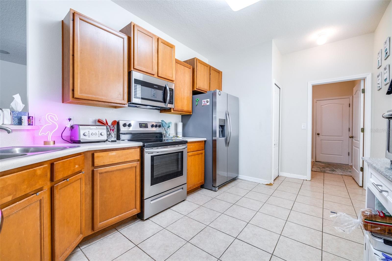 2753 WALDEN WOODS DR