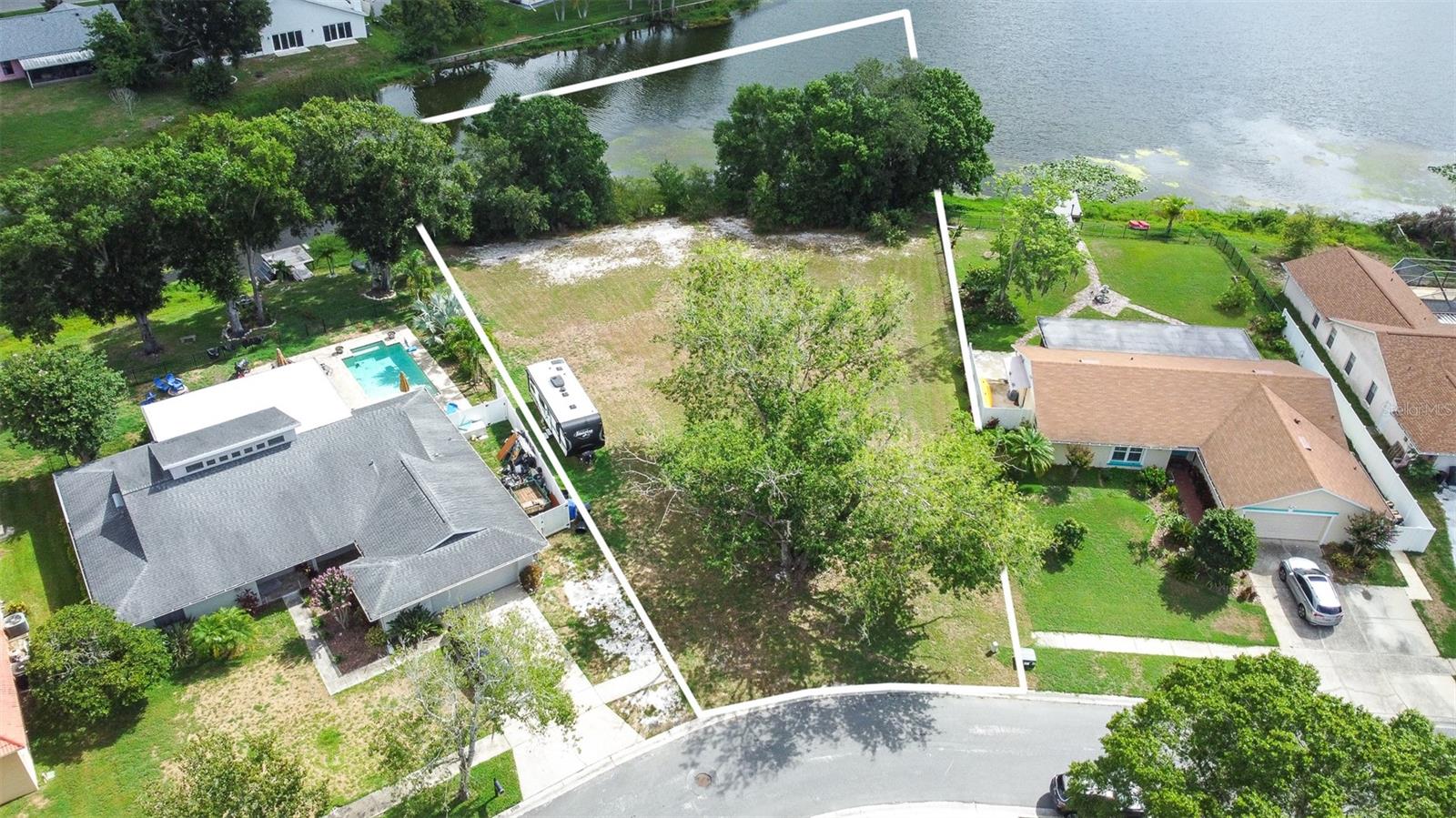 3209 PLEASANT LAKE DR