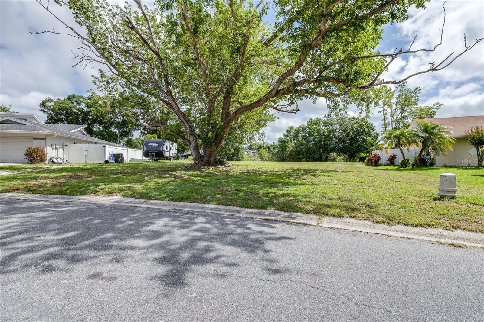 3209 PLEASANT LAKE DR