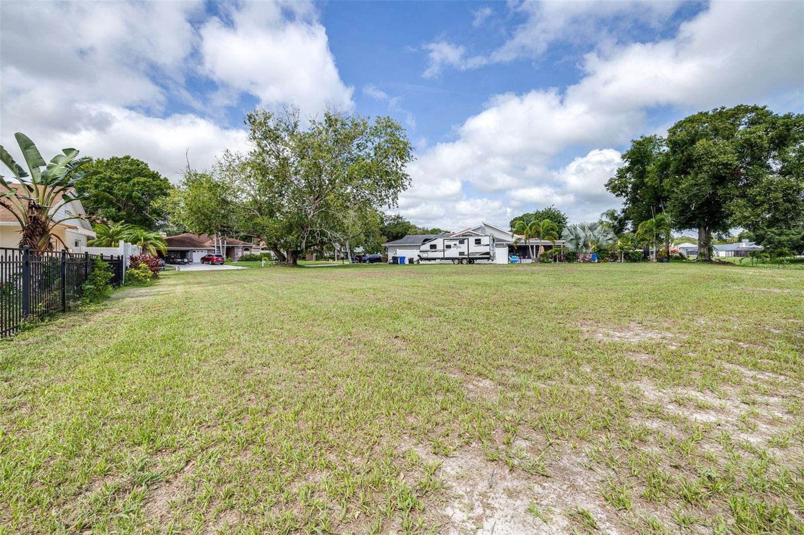 3209 PLEASANT LAKE DR