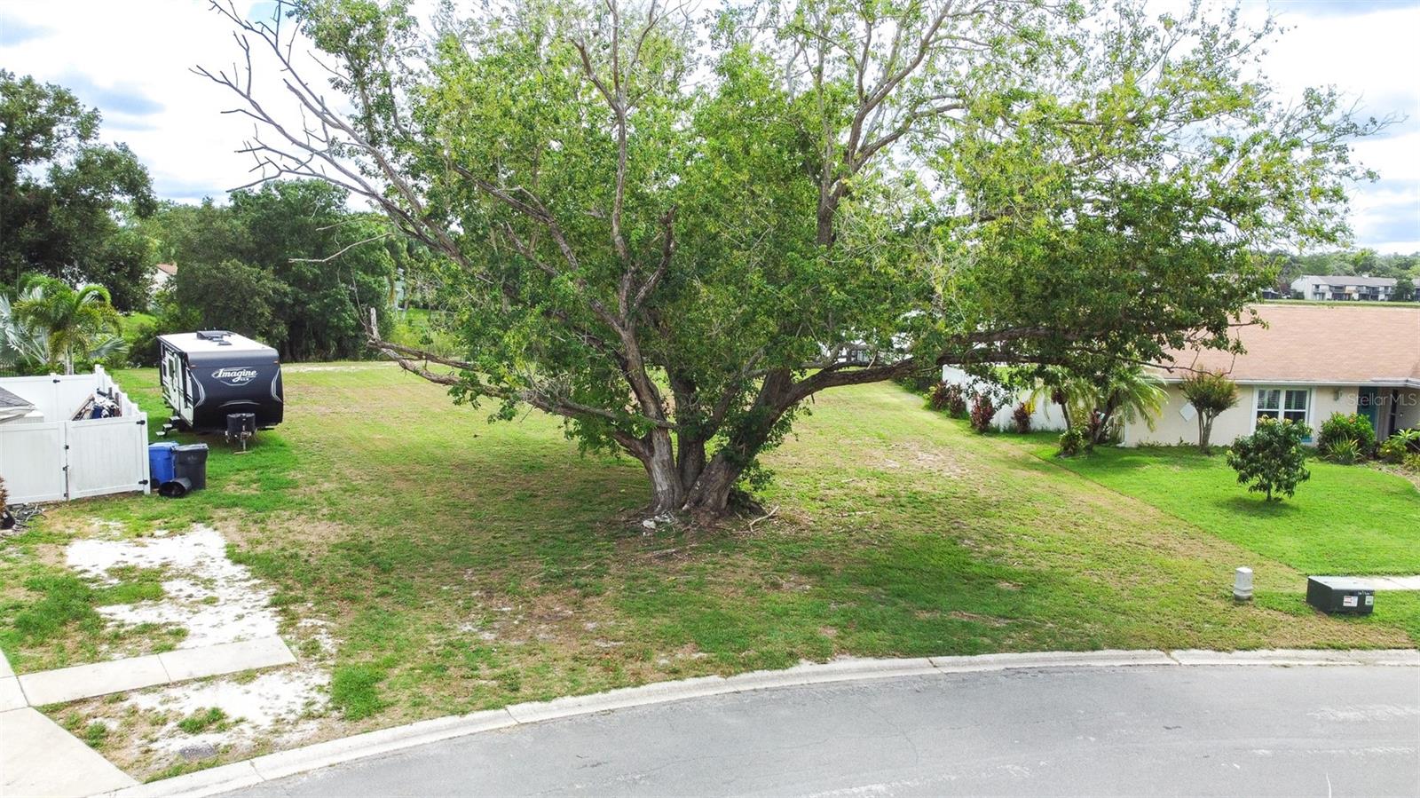 3209 PLEASANT LAKE DR