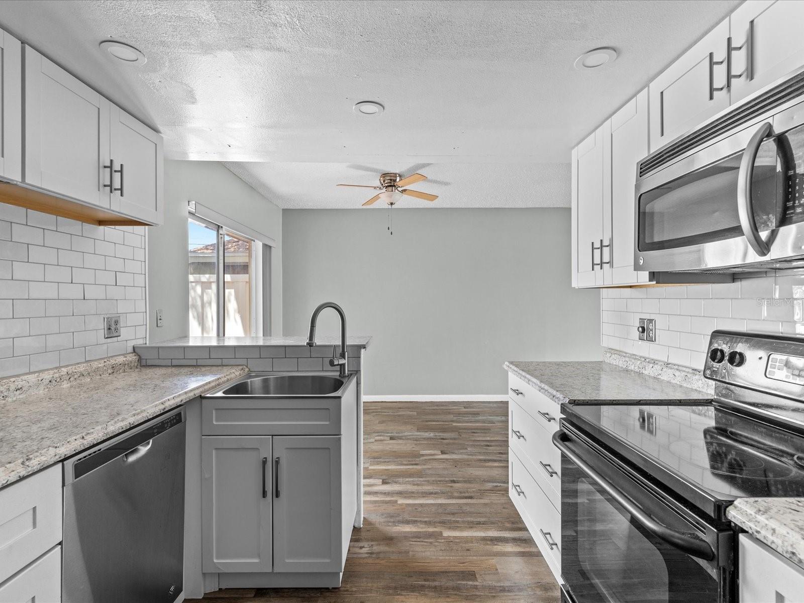 7319 BAJA CT