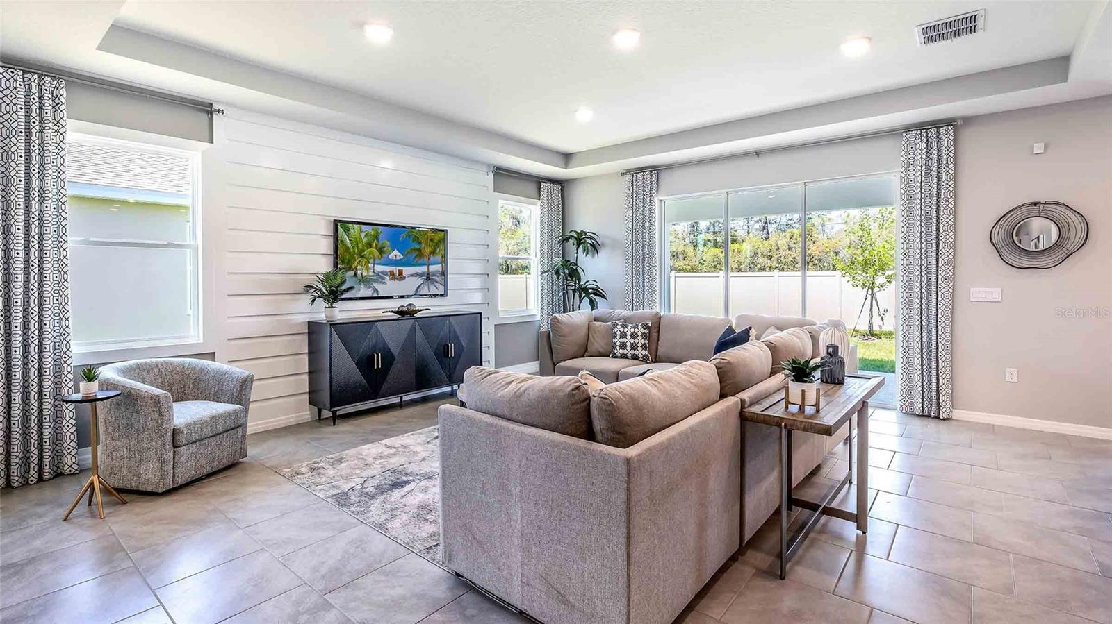 11081 LAXER CAY LOOP