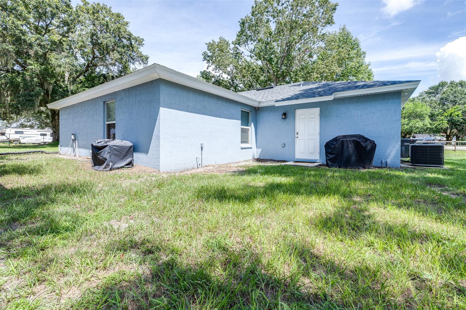 1223 PASTEUR RD