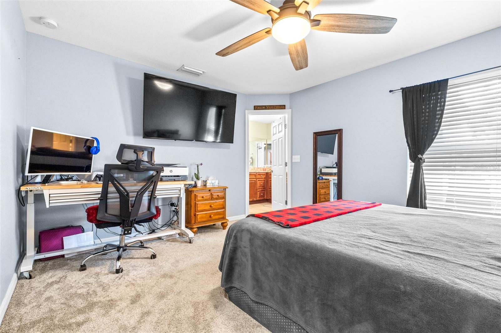 1223 PASTEUR RD