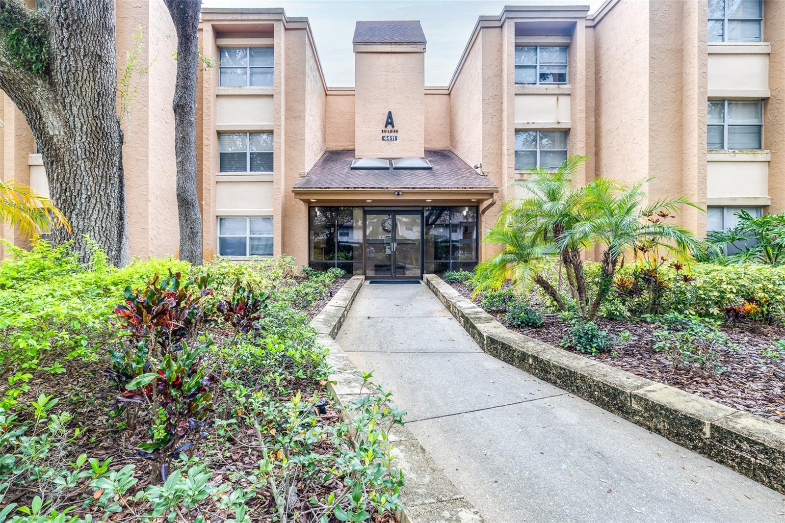 4411 SHADY TERRACE LN #304