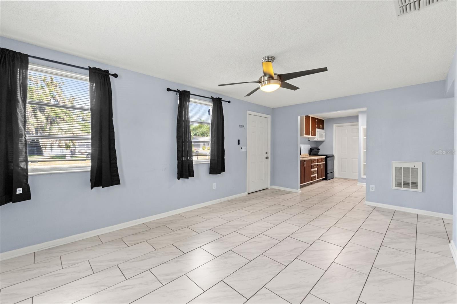 9638 BAYSIDE CT