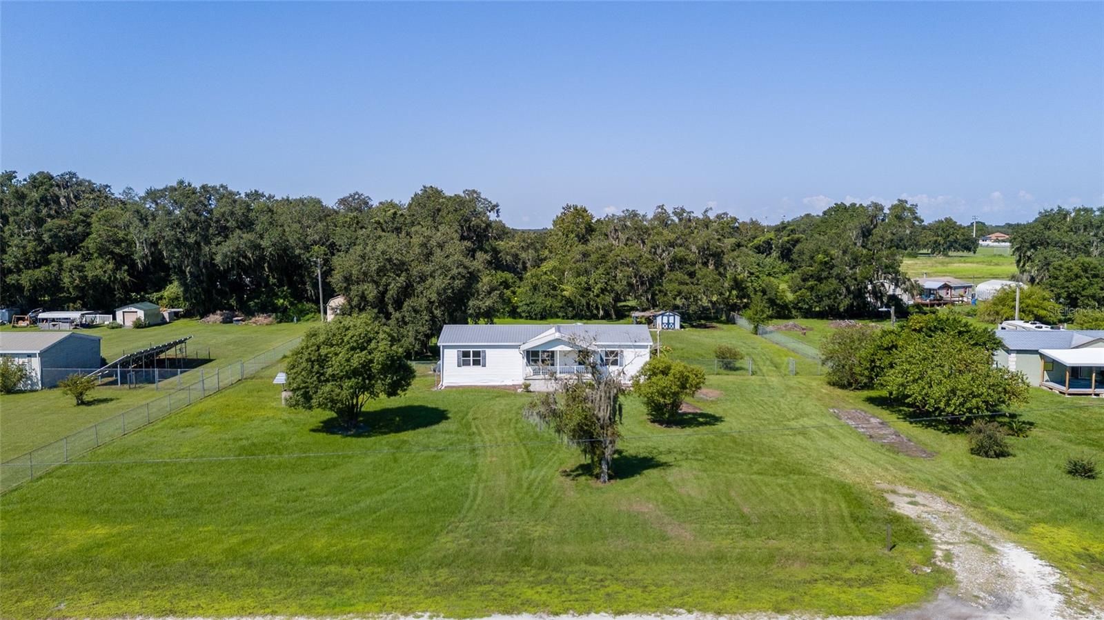3519 TRAPNELL OAKS DR