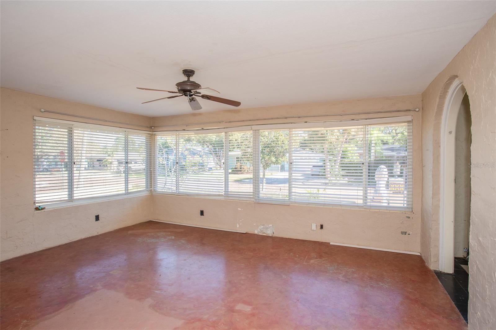 1756 PASADENA DR