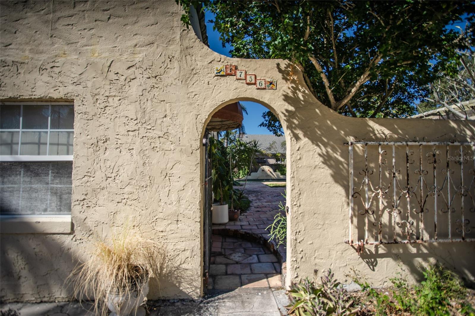 1756 PASADENA DR