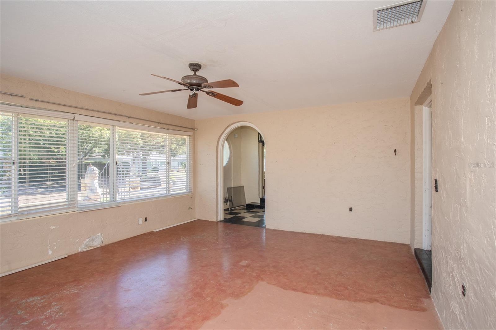 1756 PASADENA DR