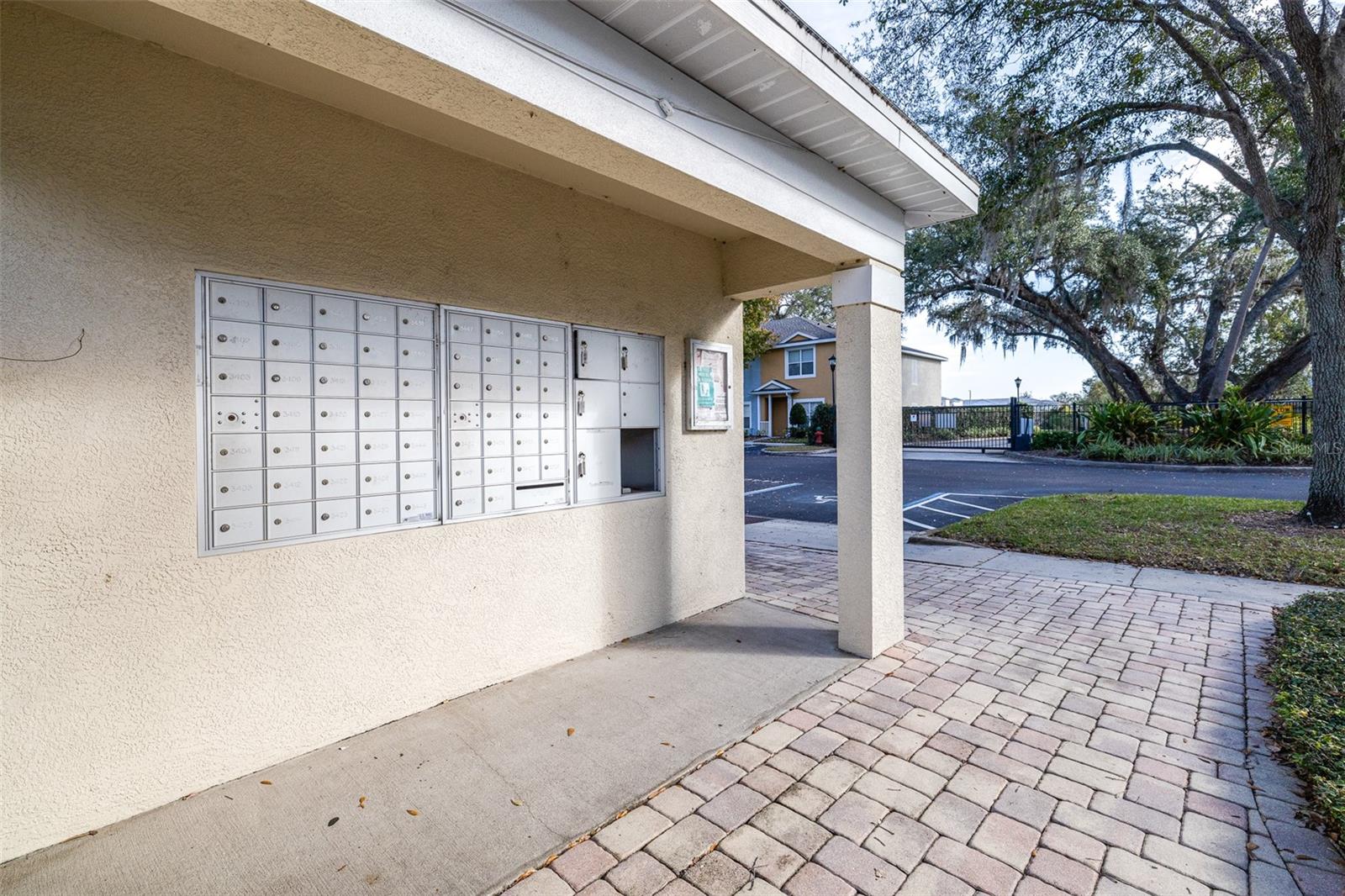 3529 HIGH HAMPTON CIR