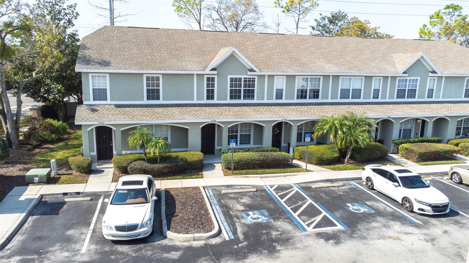 12704 COUNTRY BROOK LN