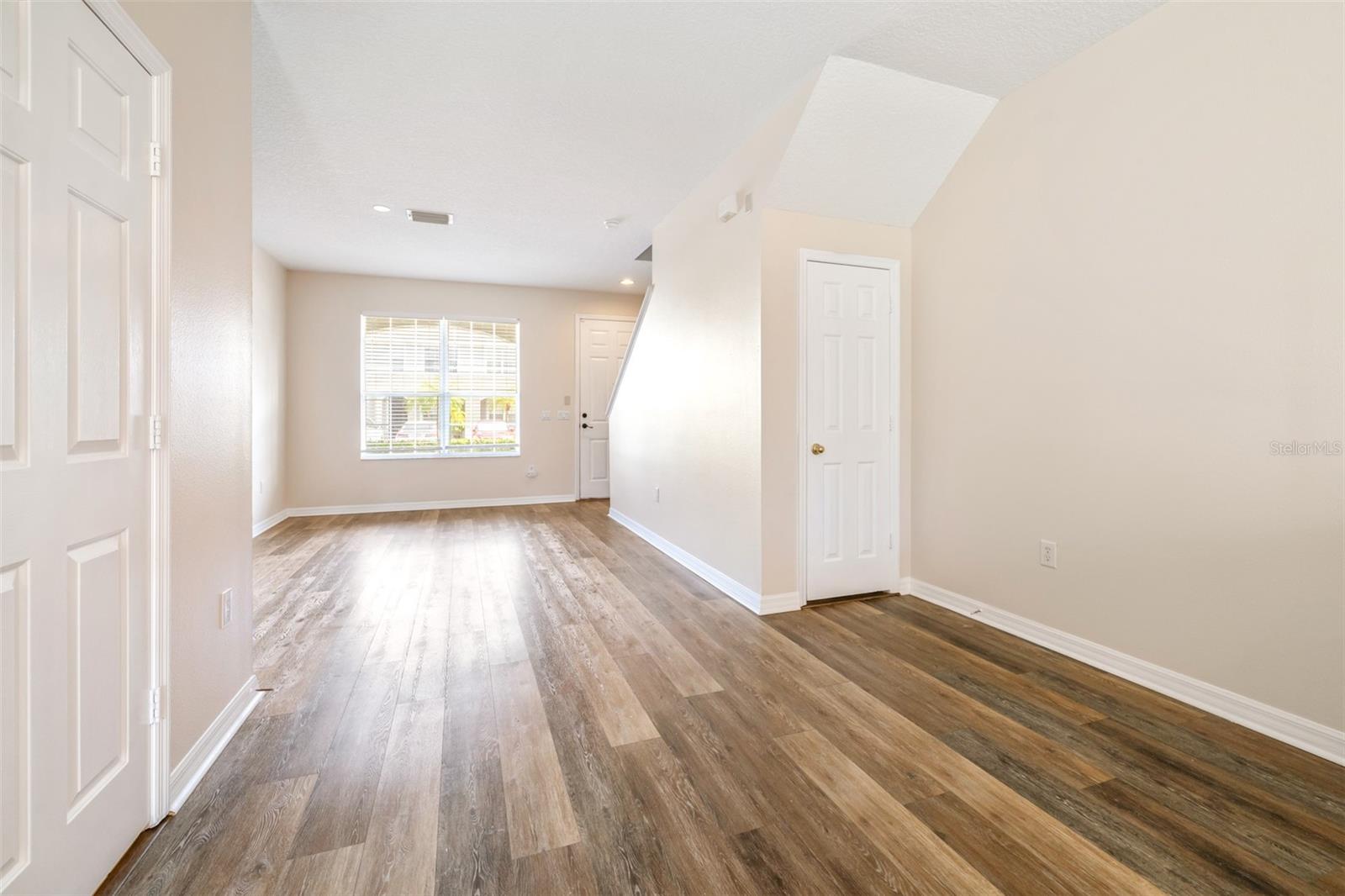 12704 COUNTRY BROOK LN
