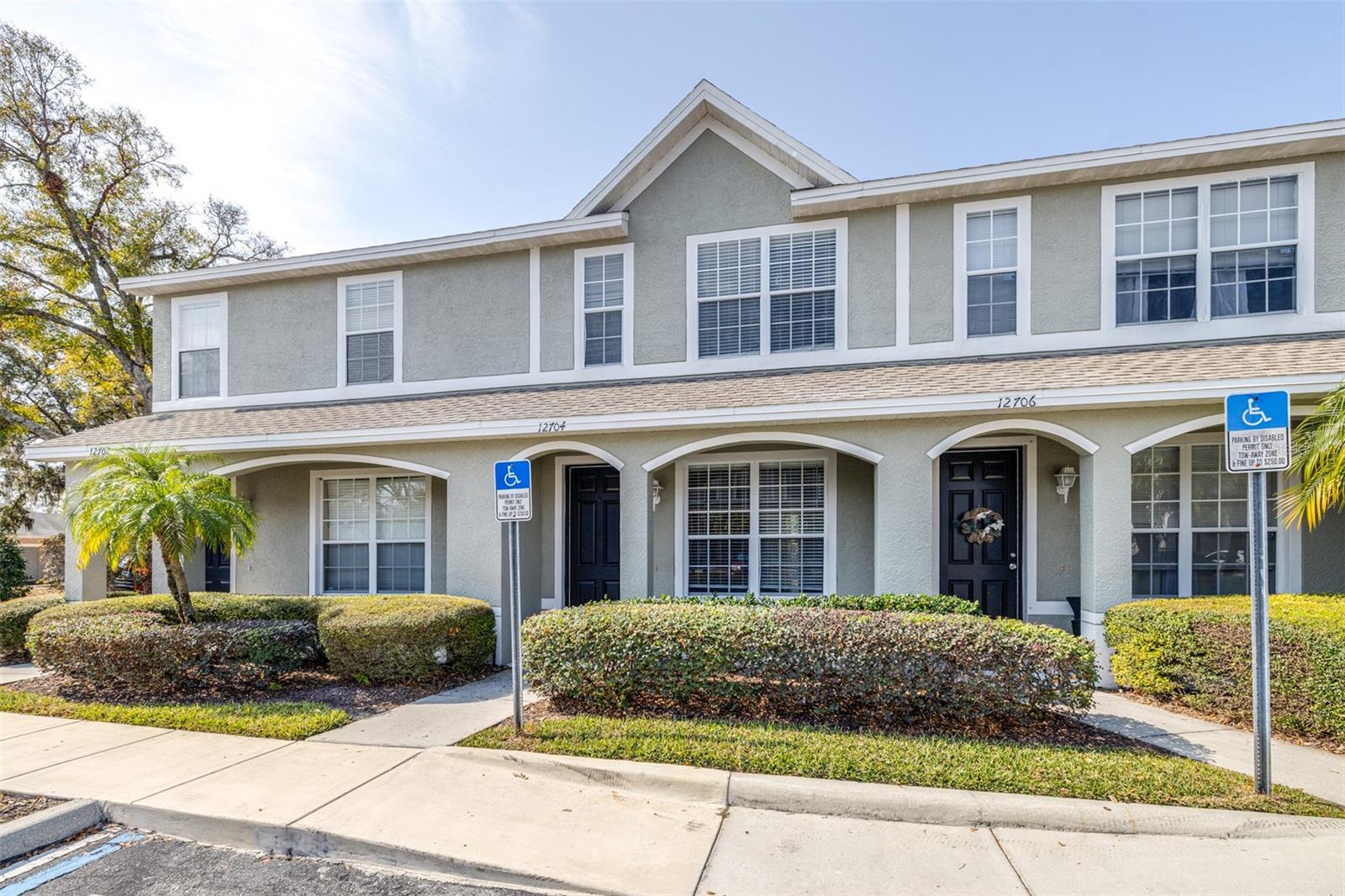 12704 COUNTRY BROOK LN