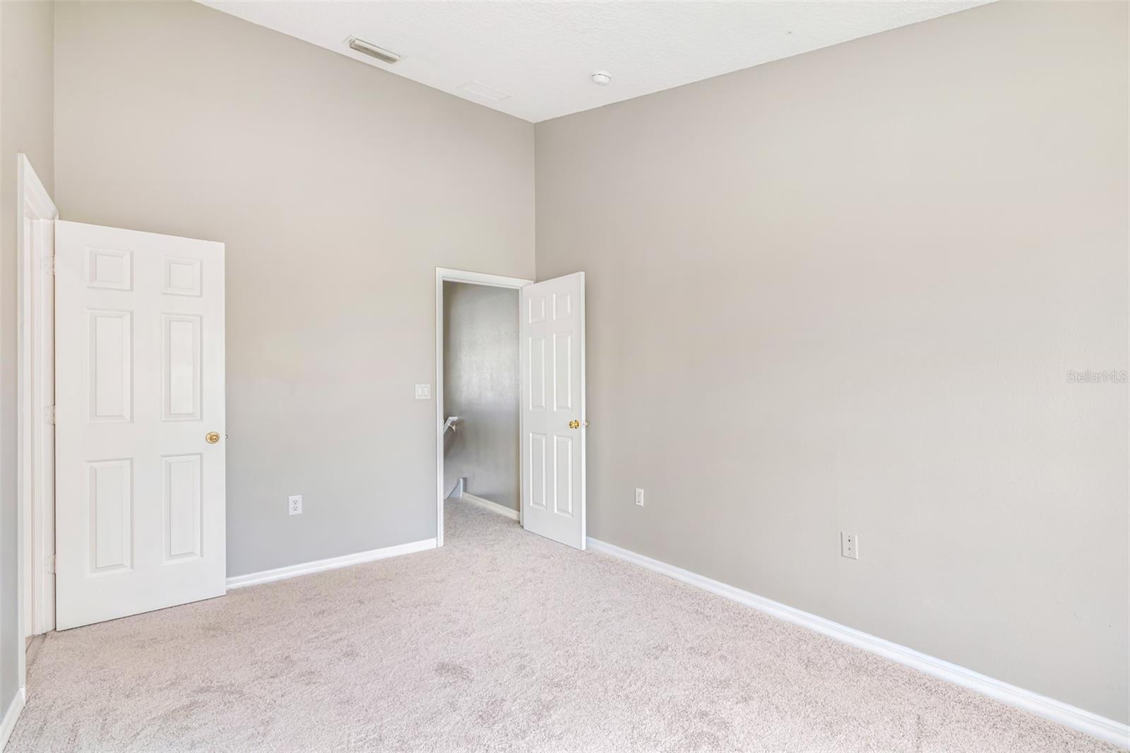 12704 COUNTRY BROOK LN